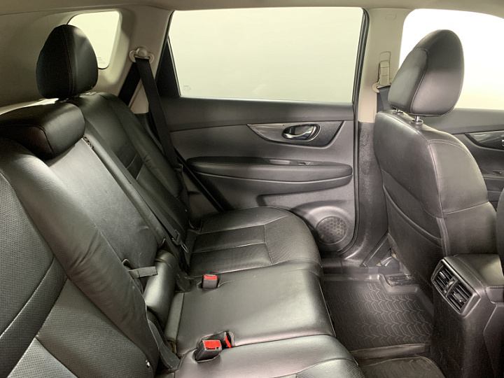 NISSAN X-Trail 2.5, 2016 года, Вариатор, ОЛИВКОВЫЙ