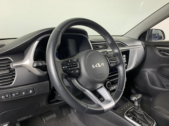 KIA Rio 1.6, 2021 года, Автоматическая, СЕРЫЙ
