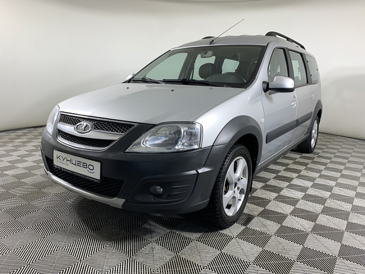 Lada Largus 1.6, 2018 года, Механика, Серебристый