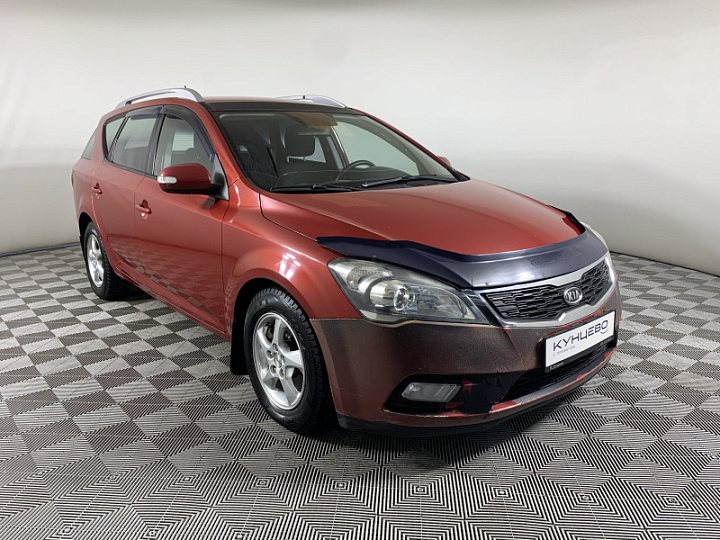 KIA Ceed 1.6, 2011 года, Механика, КРАСНЫЙ