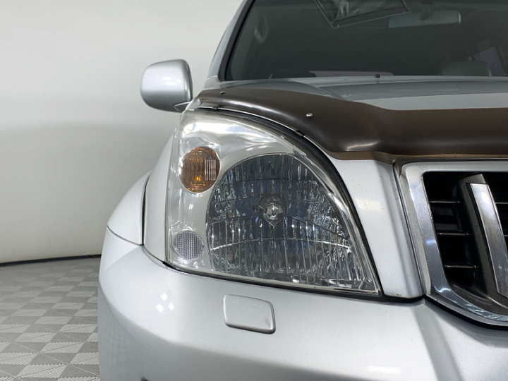 TOYOTA Land Cruiser Prado 3, 2003 года, Автоматическая, Серебристый