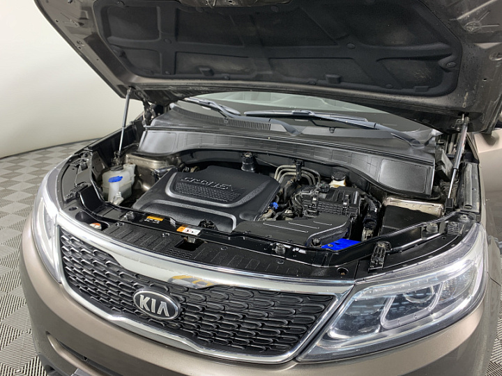 KIA Sorento 2.2, 2014 года, Автоматическая, БЕЖЕВЫЙ