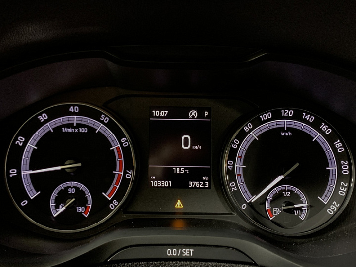 Skoda Karoq 1.4, 2020 года, Автоматическая, Белый