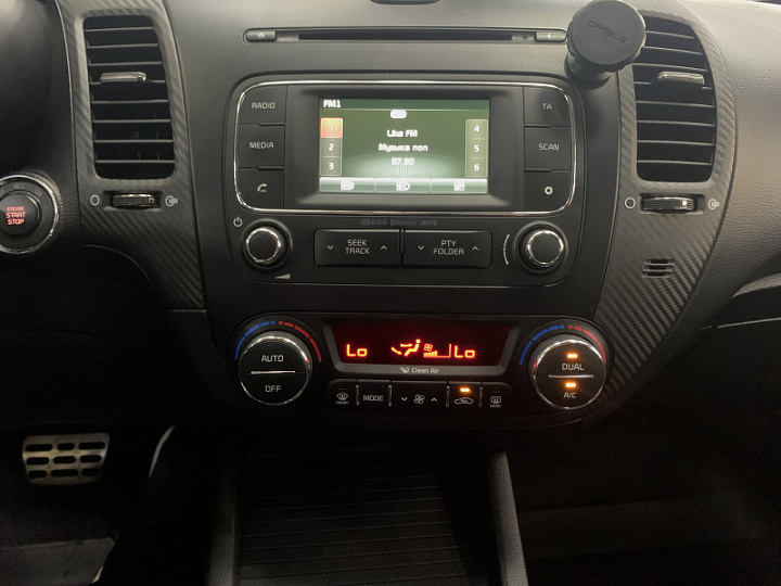 KIA Cerato 2, 2014 года, Автоматическая, БЕЛЫЙ