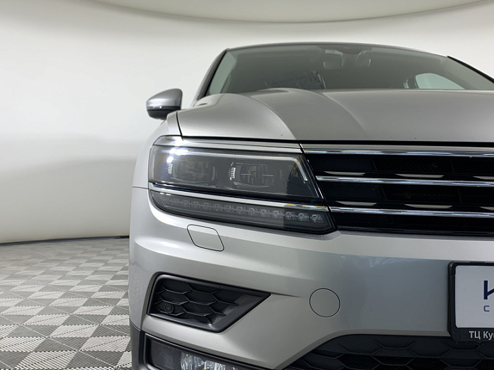 VOLKSWAGEN Tiguan 2, 2019 года, Автоматическая, Серебристый