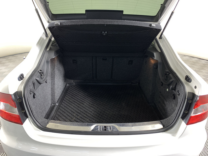 SKODA Superb 1.8, 2012 года, Автоматическая, БЕЛЫЙ