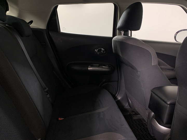 NISSAN Juke 1.6, 2013 года, Вариатор, КРАСНЫЙ