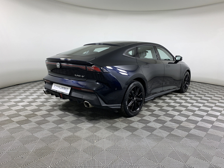 CHANGAN UNI-V 1.5, 2023 года, Робот, ЧЕРНЫЙ