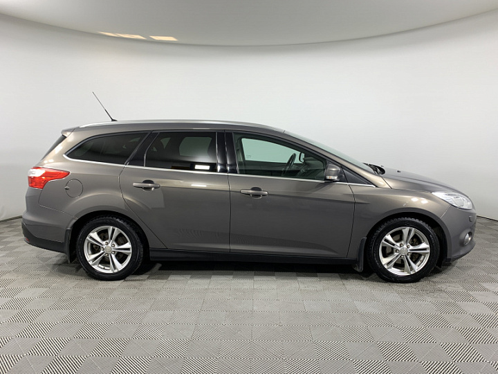 FORD Focus 1.6, 2013 года, Робот, Серо-коричневый