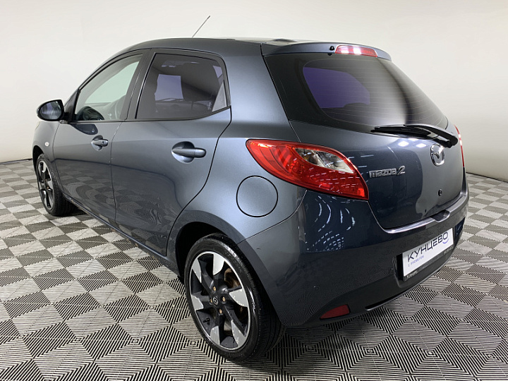 MAZDA 2 1.5, 2011 года, Механика, СЕРЫЙ