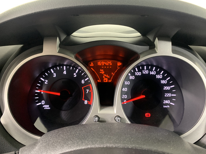NISSAN Juke 1.6, 2010 года, Механика, ЧЕРНЫЙ