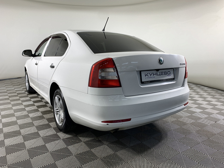 SKODA Octavia 1.4, 2012 года, Механика, БЕЛЫЙ