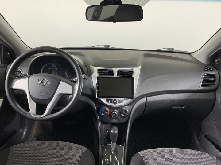 HYUNDAI Solaris 1.6, 2012 года, Автоматическая, Серебристый