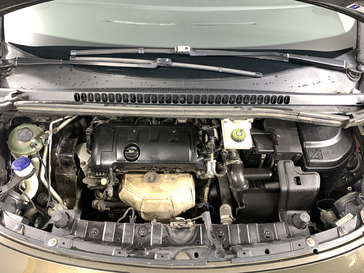 PEUGEOT 3008 1.6, 2011 года, Механика, КОРИЧНЕВЫЙ