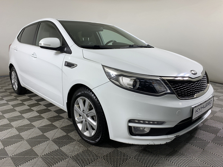 KIA Rio 1.6, 2016 года, Автоматическая, БЕЛЫЙ