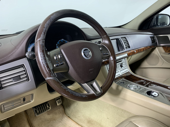 JAGUAR XF 3, 2010 года, Автоматическая, ЧЕРНЫЙ