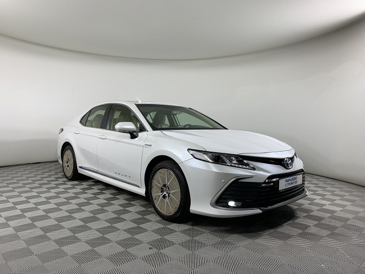 TOYOTA Camry 2.5, 2022 года, Вариатор, БЕЛЫЙ