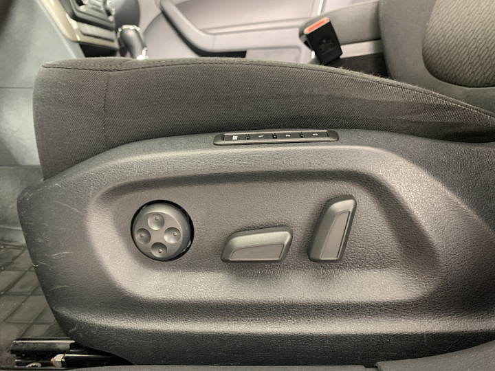 SKODA Yeti 1.8, 2014 года, Робот, Серебристый