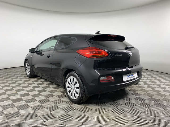 KIA Ceed 1.6, 2013 года, Механика, Черный перламутр