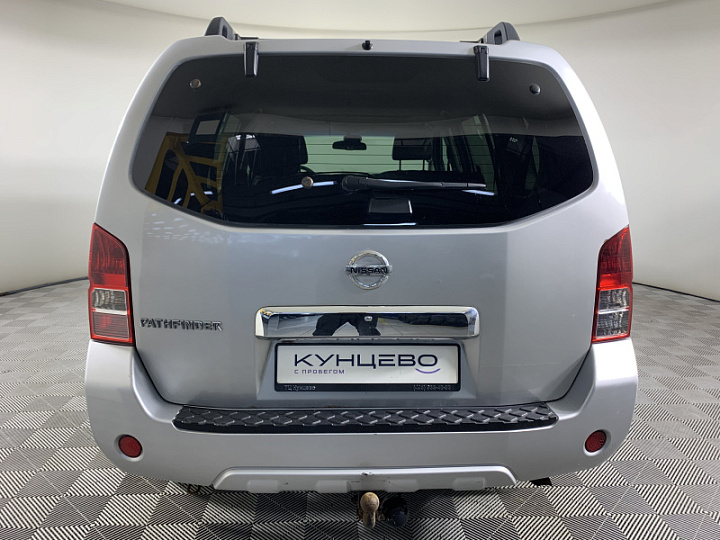 NISSAN Pathfinder 2.5, 2010 года, Автоматическая, Серебристый