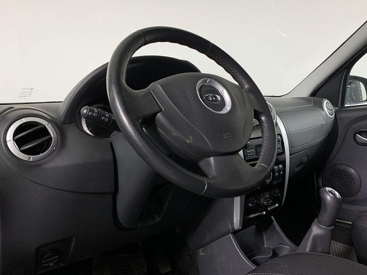Lada Largus 1.6, 2019 года, Механика, Серебристый
