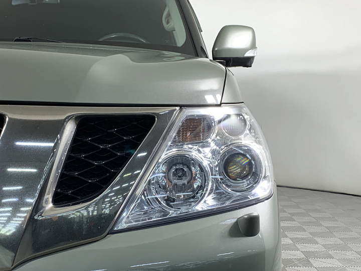 NISSAN Patrol 5.6, 2012 года, Автоматическая, Серо-зеленый