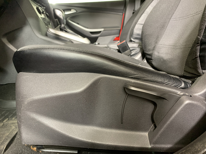 FORD Focus 1.6, 2011 года, Робот, КРАСНЫЙ