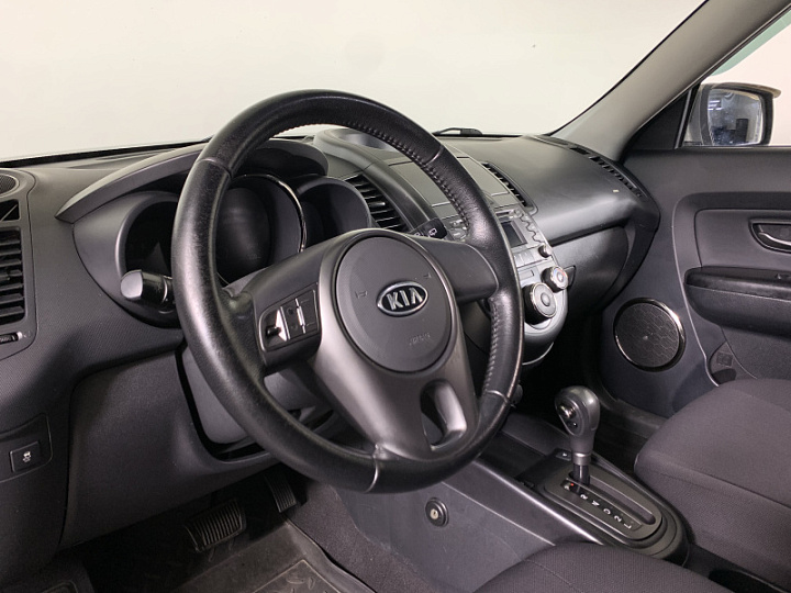 KIA Soul 1.6, 2010 года, Автоматическая, Серый