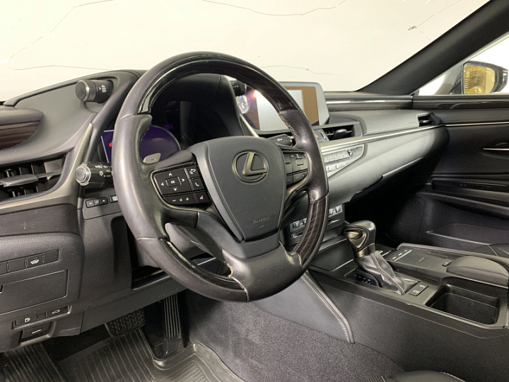 LEXUS ES 250 2.5, 2018 года, Автоматическая, СЕРЫЙ