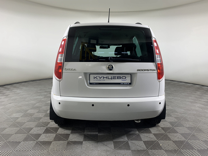 SKODA Roomster 1.4, 2014 года, Механика, БЕЛЫЙ