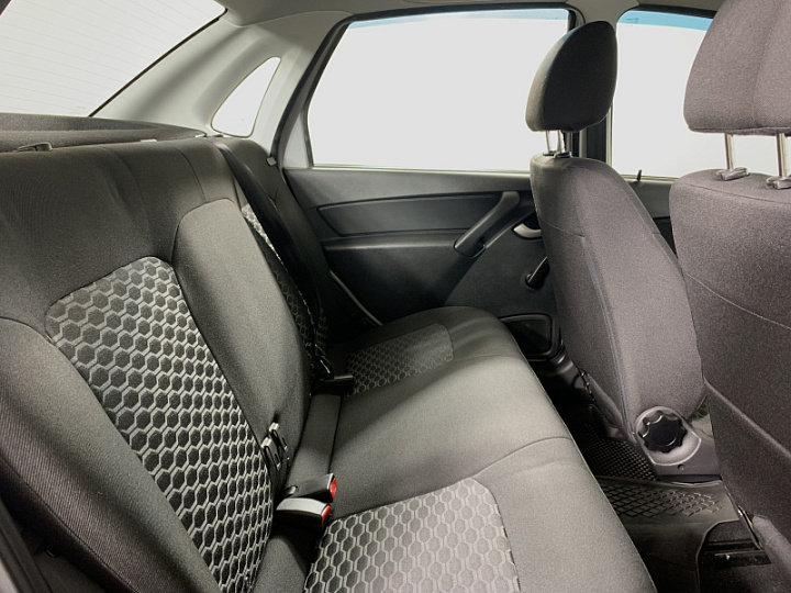 Lada Granta 1.6, 2018 года, Автоматическая, Серебристый