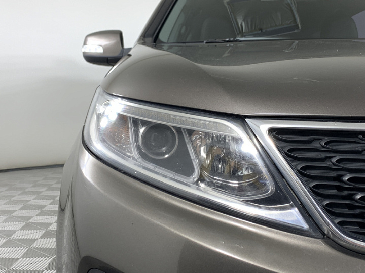 KIA Sorento 2.4, 2013 года, Автоматическая, БЕЖЕВЫЙ