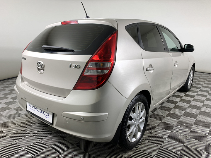 HYUNDAI i30 1.6, 2009 года, Автоматическая, БЕЖЕВЫЙ