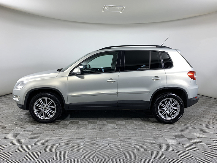 VOLKSWAGEN Tiguan 2, 2010 года, Автоматическая, Серебристо-желтый