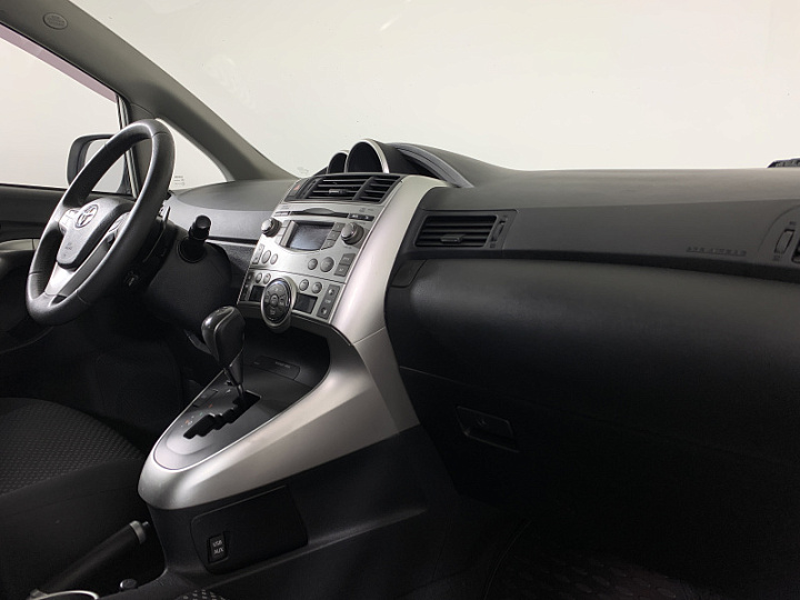 TOYOTA Verso 1.8, 2011 года, Вариатор, БЕЛЫЙ