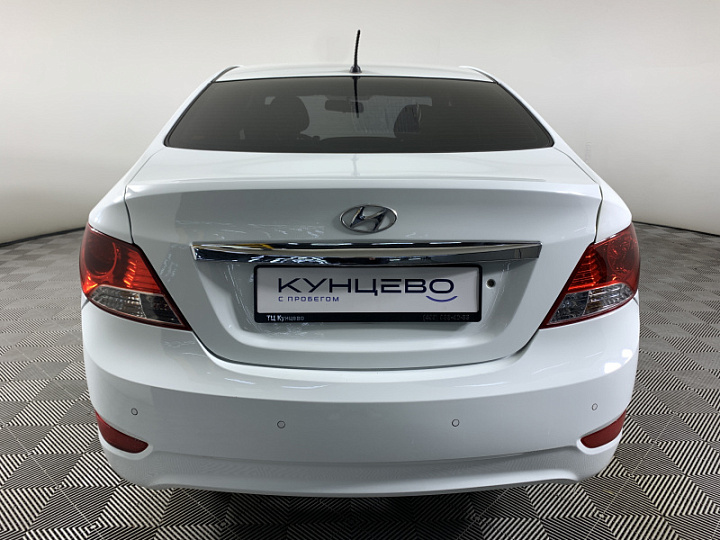 HYUNDAI Solaris 1.6, 2011 года, Автоматическая, БЕЛЫЙ