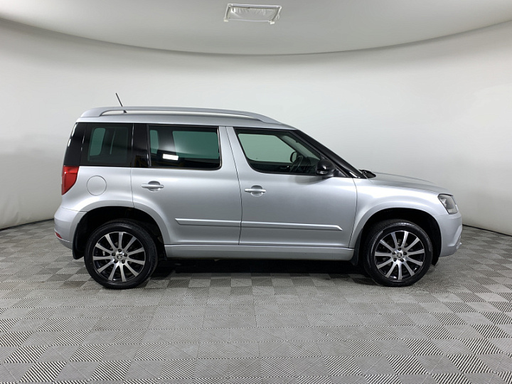 SKODA Yeti 1.6, 2016 года, Автоматическая, Серебристый