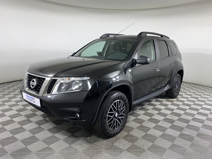 NISSAN Terrano 1.6, 2017 года, Механика, ЧЕРНЫЙ