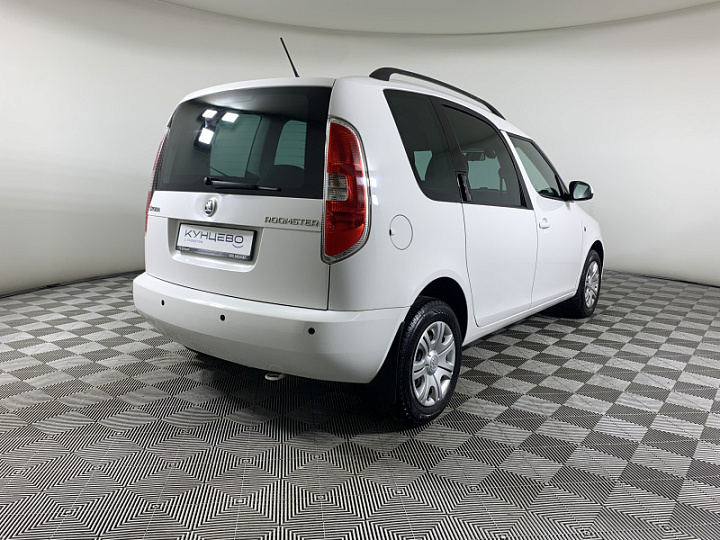 SKODA Roomster 1.4, 2014 года, Механика, БЕЛЫЙ