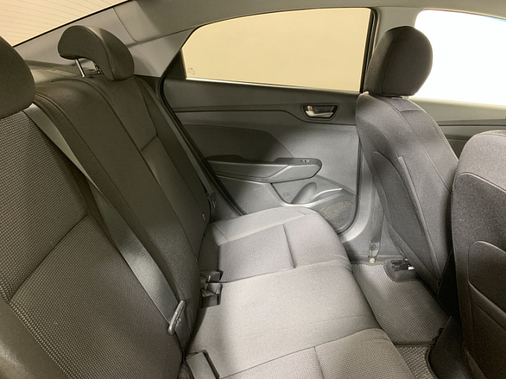 HYUNDAI Solaris 1.6, 2019 года, Автоматическая, ЖЕЛТЫЙ