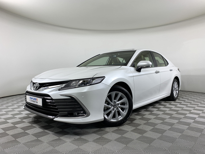 TOYOTA Camry 2.5, 2022 года, Автоматическая, БЕЛЫЙ