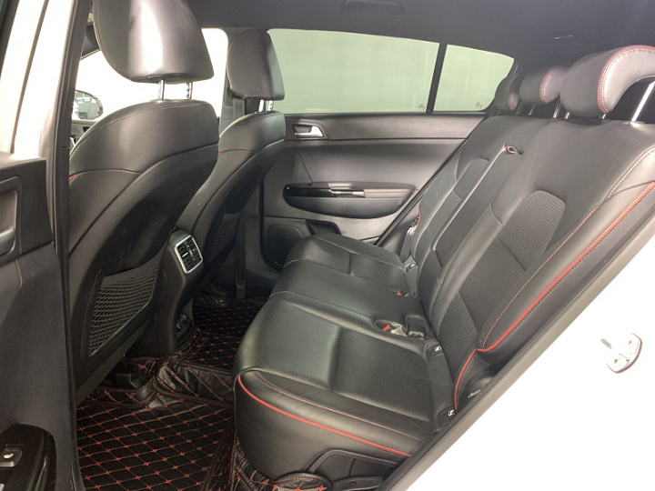 KIA Sportage 2.4, 2018 года, Автоматическая, Белый