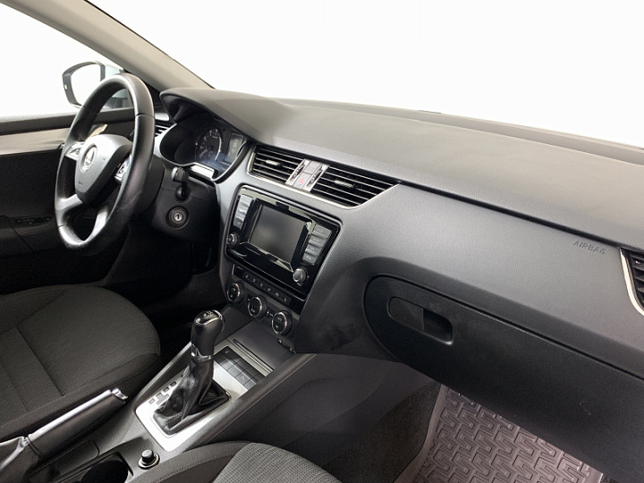 SKODA Octavia 1.4, 2014 года, Робот, Серебристый
