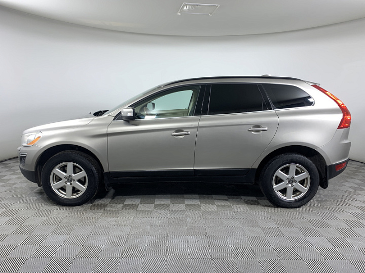 VOLVO XC60 2.4, 2011 года, Автоматическая, БЕЖЕВЫЙ