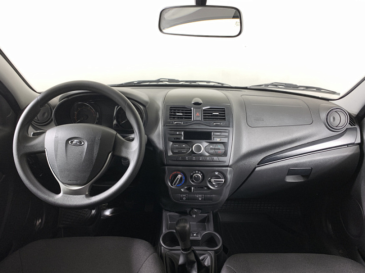 Lada Granta 1.6, 2023 года, Механика, ЧЕРНЫЙ