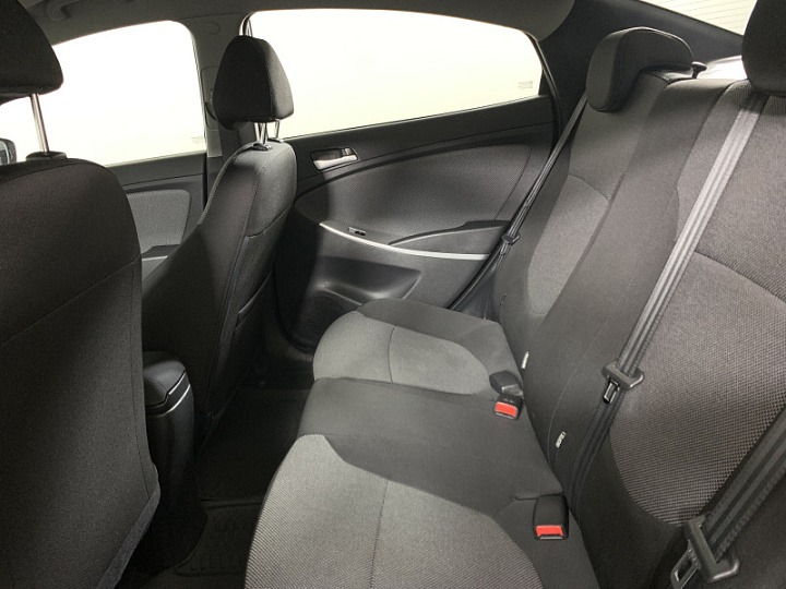 Hyundai Solaris 1.6, 2014 года, Автоматическая, Серый