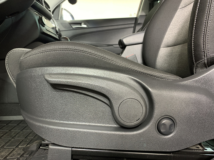 HYUNDAI Tucson 2, 2019 года, Автоматическая, КРАСНЫЙ
