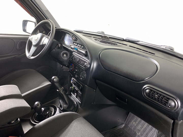 CHEVROLET Niva 1.7, 2014 года, Механика, ТЕМНО-СЕРЫЙ