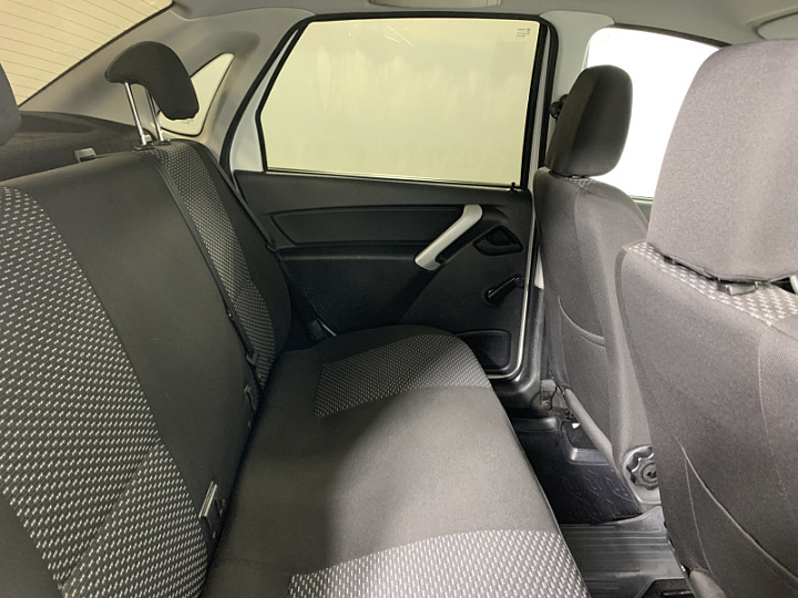 Lada Granta 1.6, 2017 года, Механика, БЕЛЫЙ