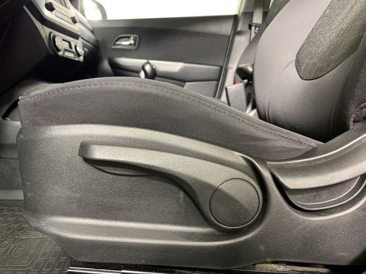 KIA Rio 1.6, 2013 года, Механика, Серебристый